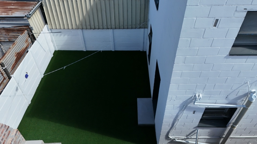2 Bedroom Property for Sale in Eastridge Western Cape
